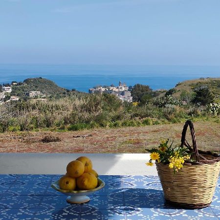 Casa Mariva Villa Lipari  Exteriör bild