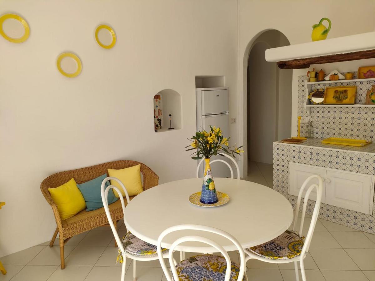 Casa Mariva Villa Lipari  Exteriör bild