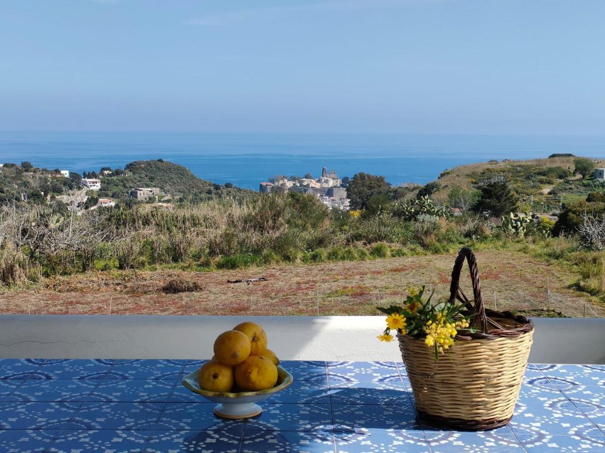 Casa Mariva Villa Lipari  Exteriör bild