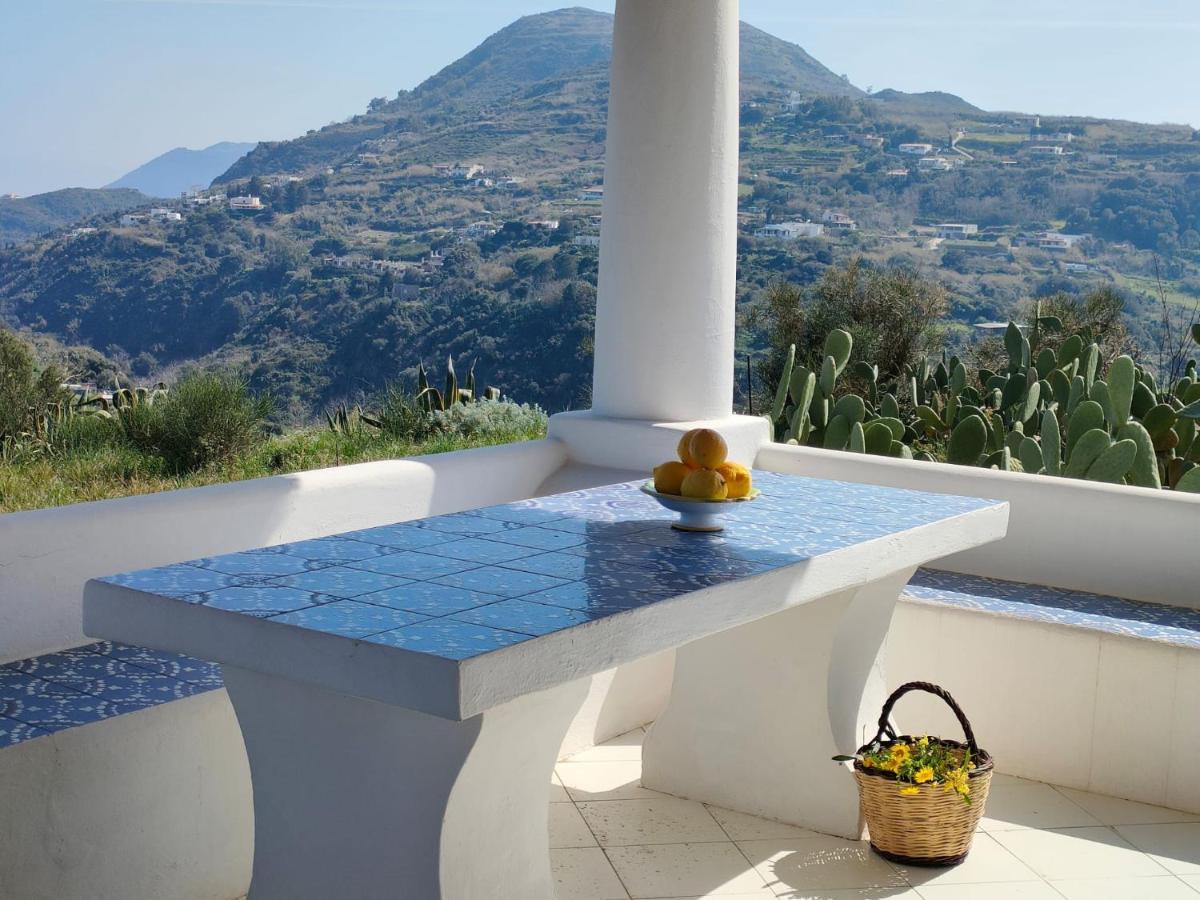 Casa Mariva Villa Lipari  Exteriör bild