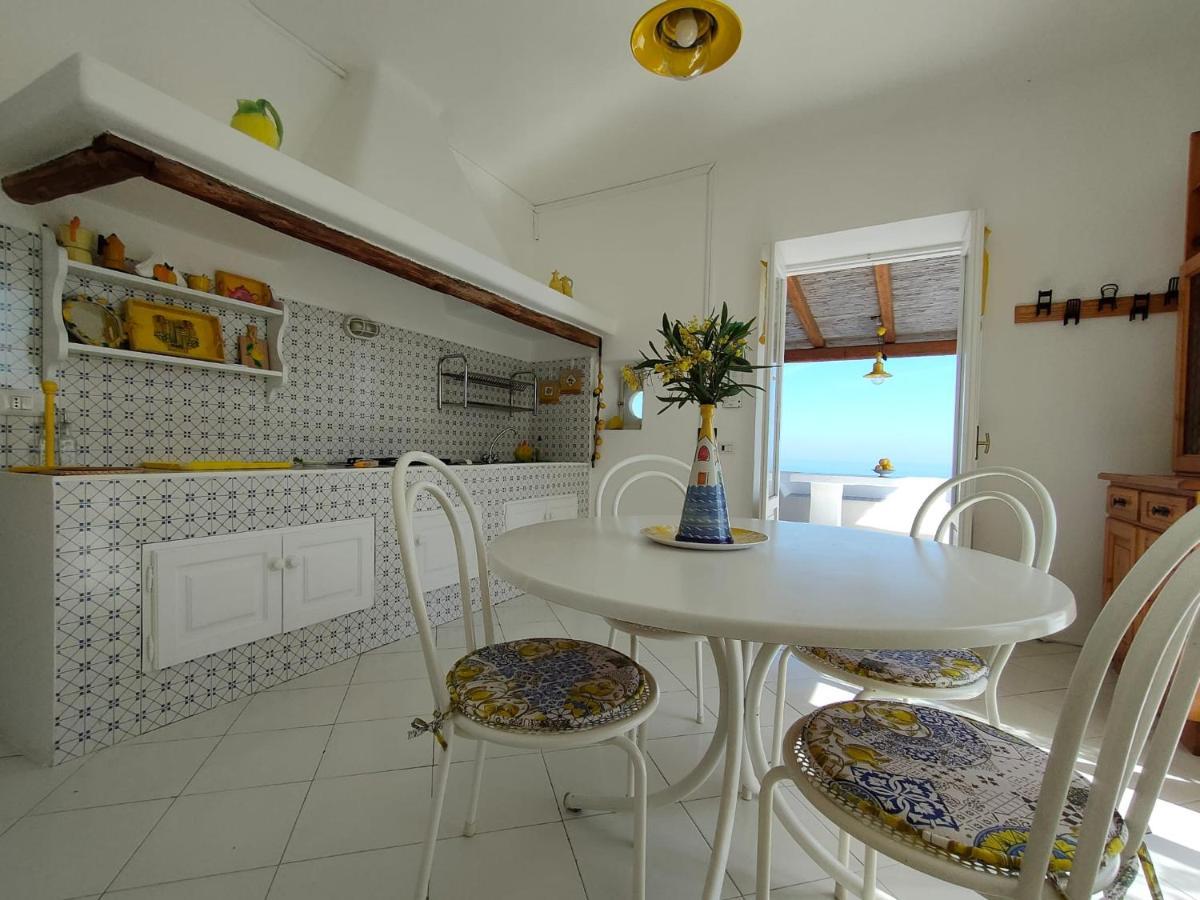 Casa Mariva Villa Lipari  Exteriör bild