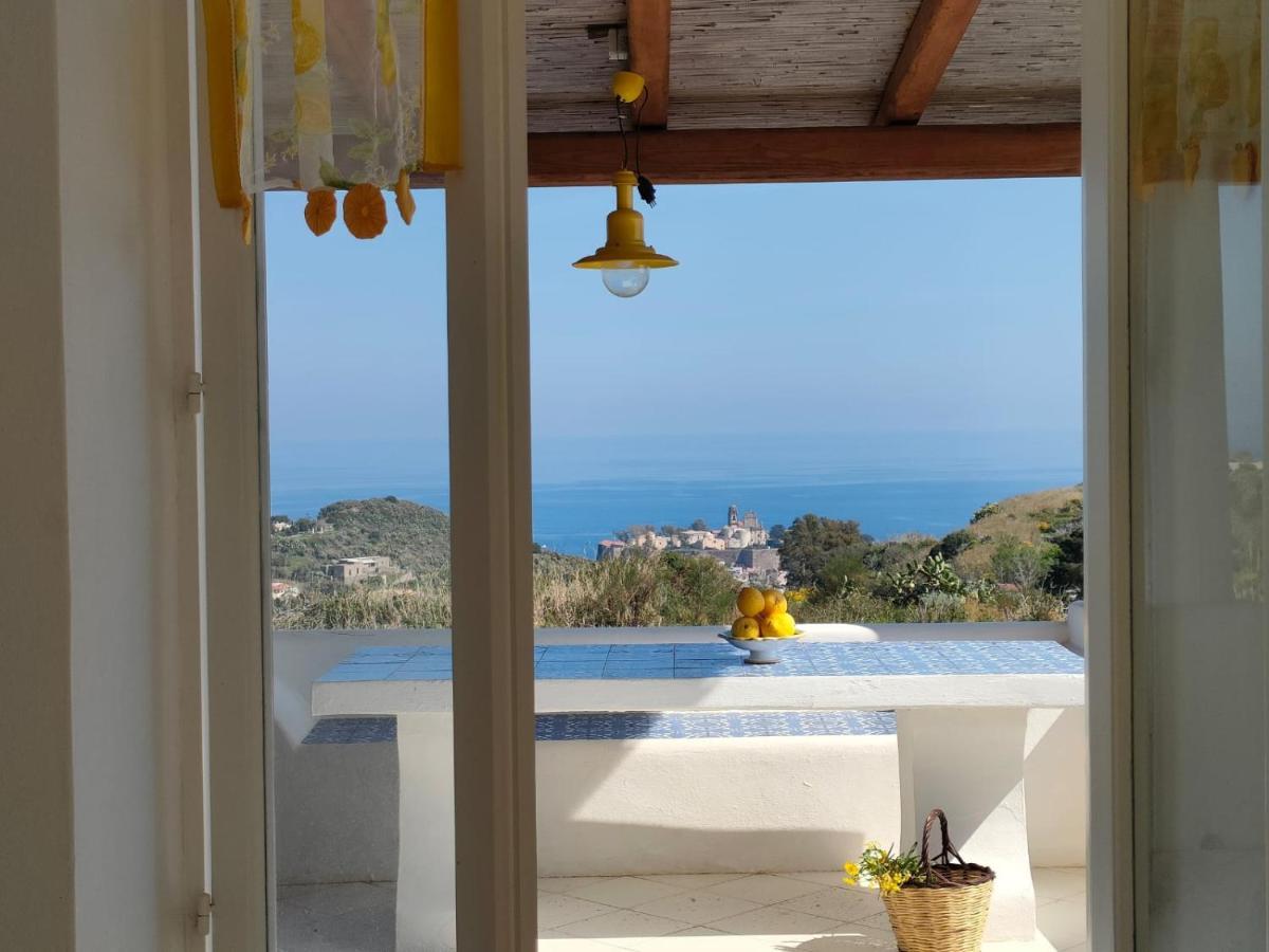 Casa Mariva Villa Lipari  Exteriör bild